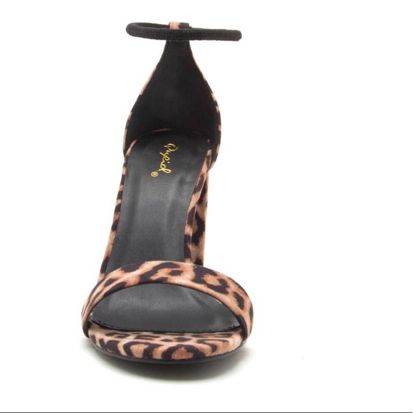 Leopard Heels - Picture 5 of 6